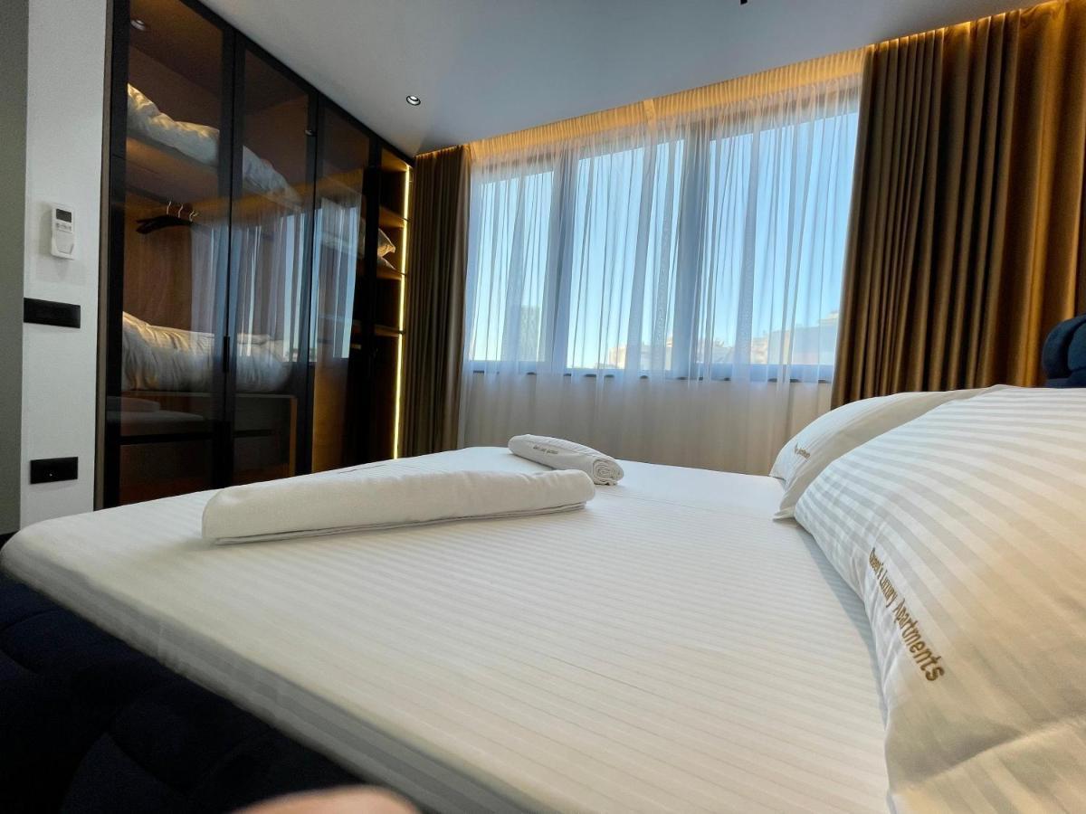 Queens Luxury Apartments Tirana Exteriör bild