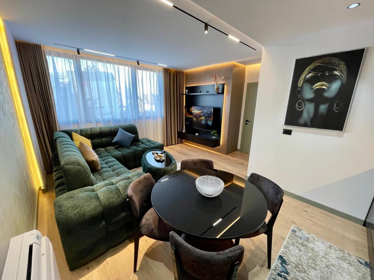 Queens Luxury Apartments Tirana Exteriör bild